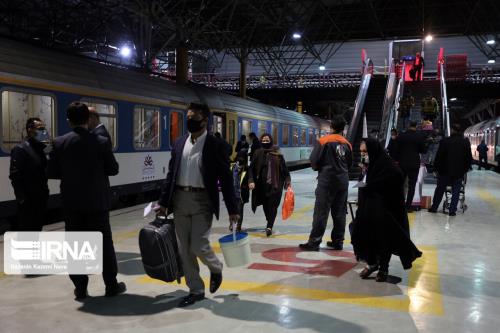 آغاز پیش فروش بلیت قطارهای بهمن ماه از بامداد فردا